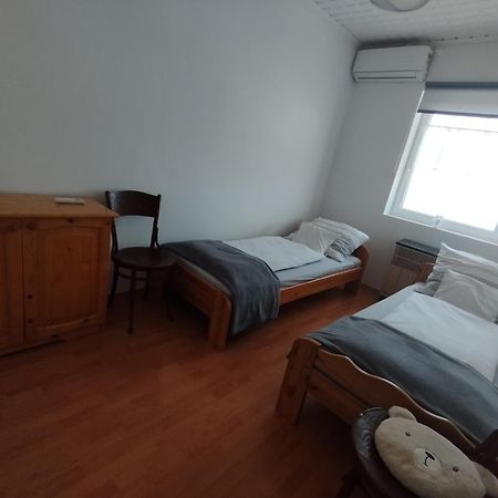 Var-Lak Apartman Balatonfůzfő Bagian luar foto
